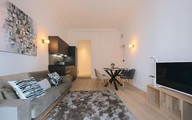 12 Congres Apt2 - Appartement 2 Chambres - Luxe - Carre D'Or - Plage